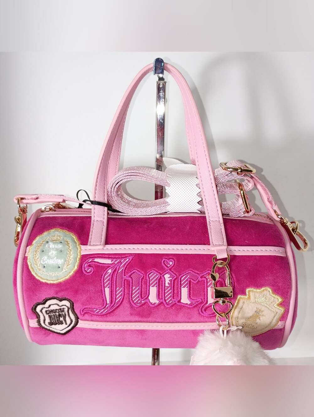 Juicy Couture Exclusive Raspberry/ Pink Velvet Barrel Bag with Fur Charm - Picture 5 of 12